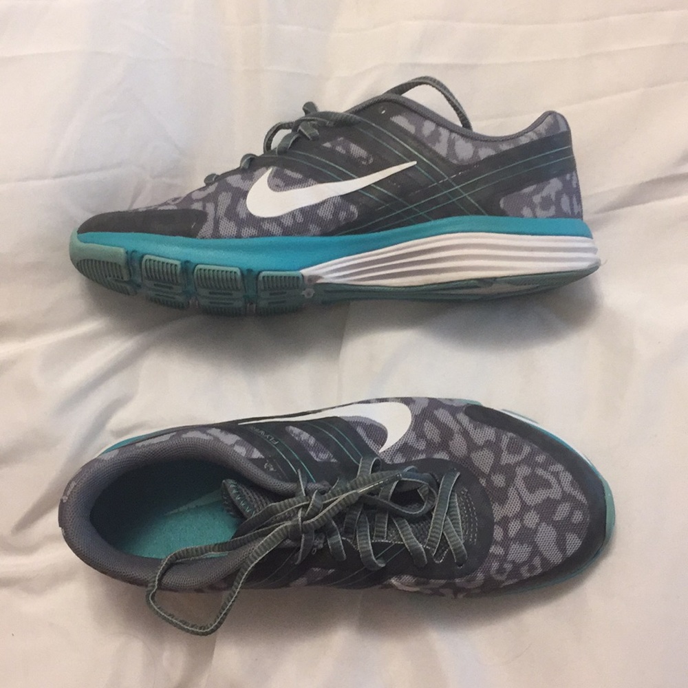 Nike Shoes Size 6
